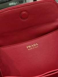Picture of Prada Handbags _SKUfw208749531fw